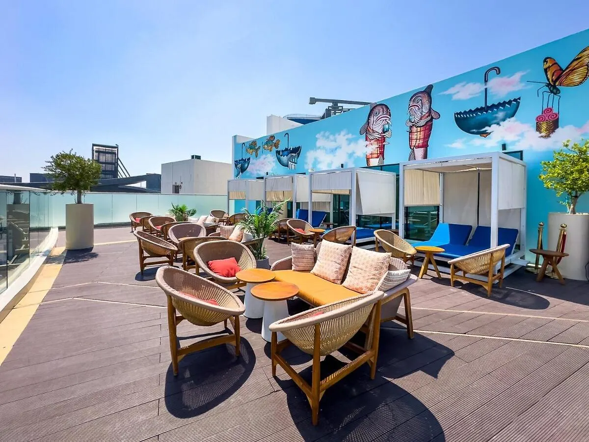 Seven Palm Residence With Stunning View Dubai United Arab Emirates