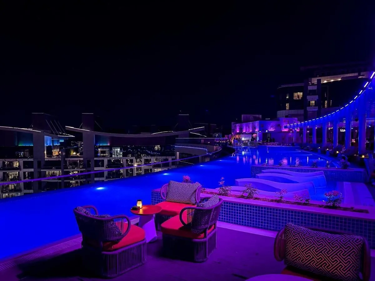 Seven Palm Residence With Stunning View Dubai Apartment